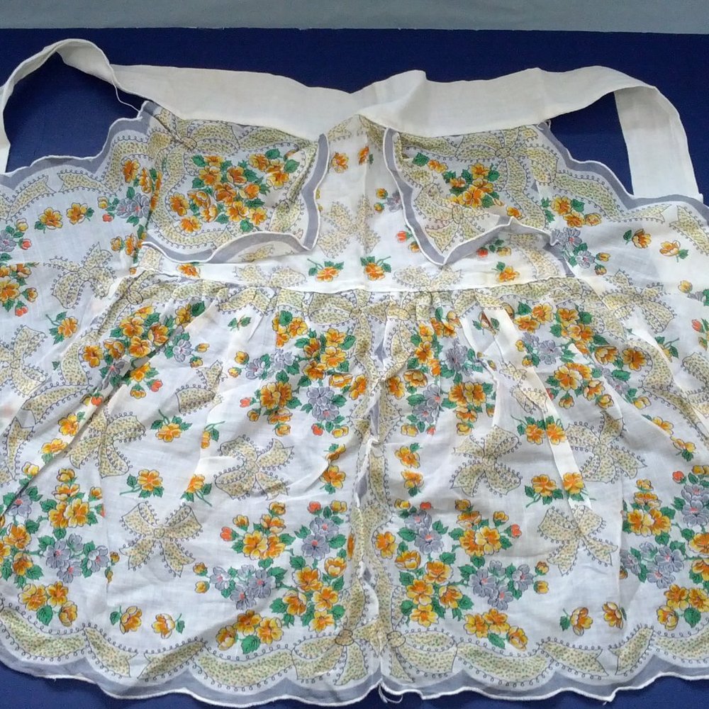 Vintage handmade cotton handkerchief half apron